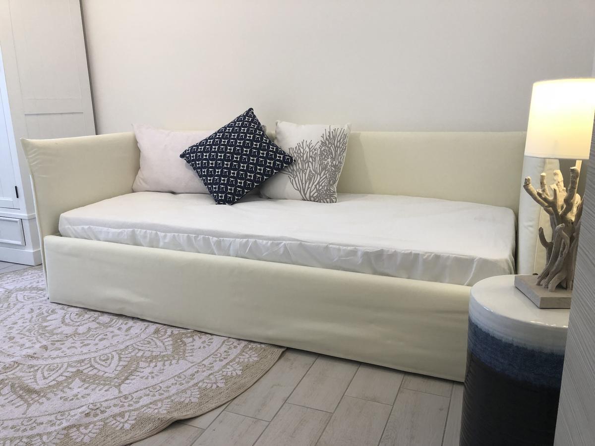 Residence Mar Mediterraneo クアルトゥ・サンテーレナ エクステリア 写真