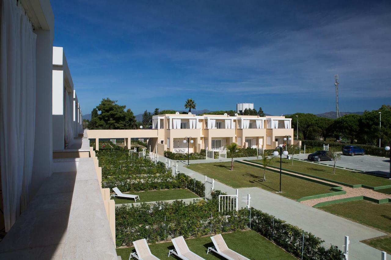 Residence Mar Mediterraneo クアルトゥ・サンテーレナ エクステリア 写真
