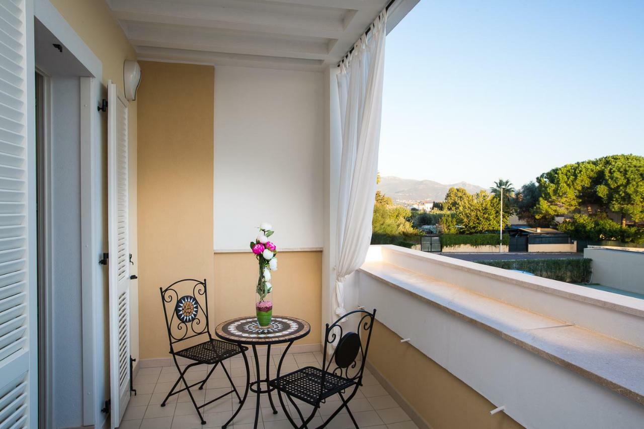 Residence Mar Mediterraneo クアルトゥ・サンテーレナ エクステリア 写真